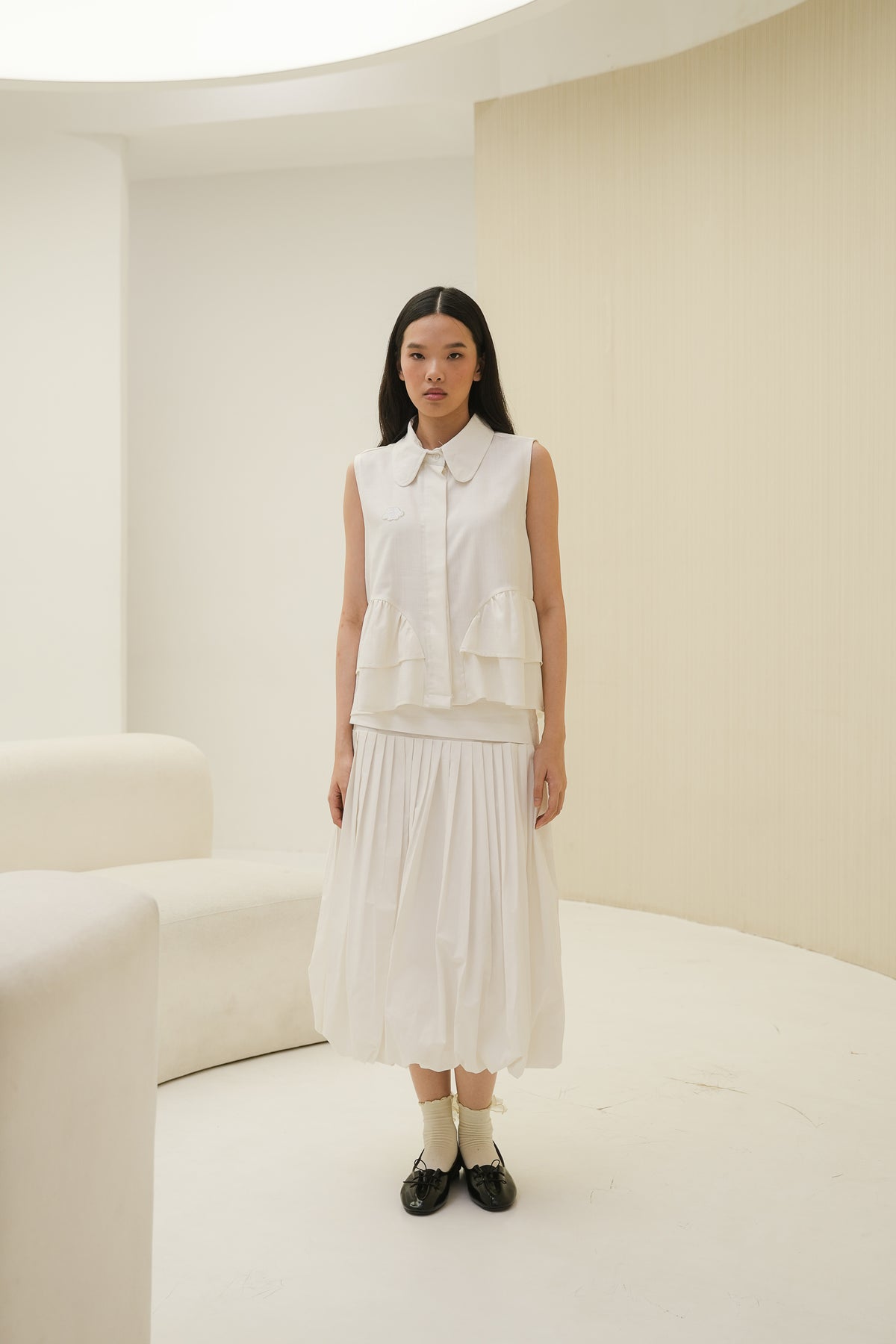 GILL TOP IN PEARL WHITE
