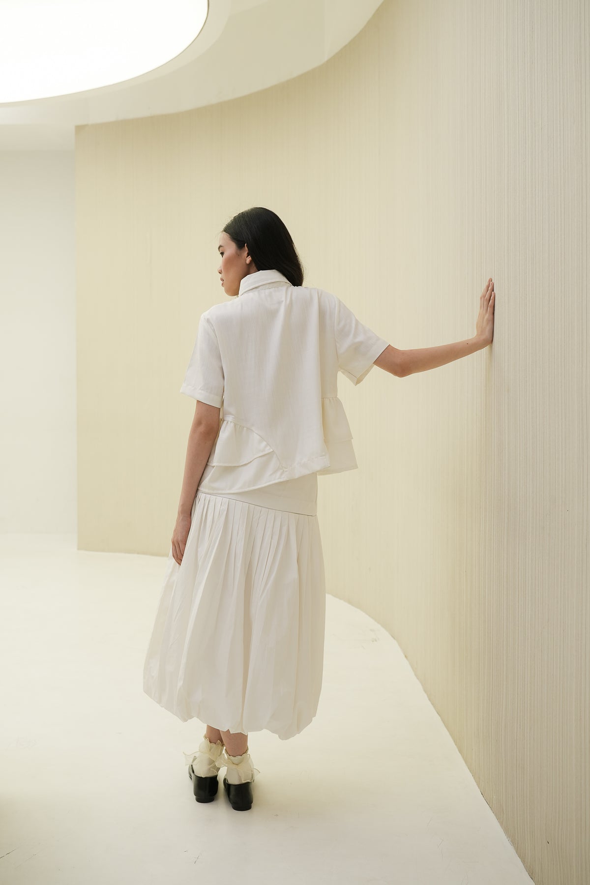 GILL TOP IN PEARL WHITE