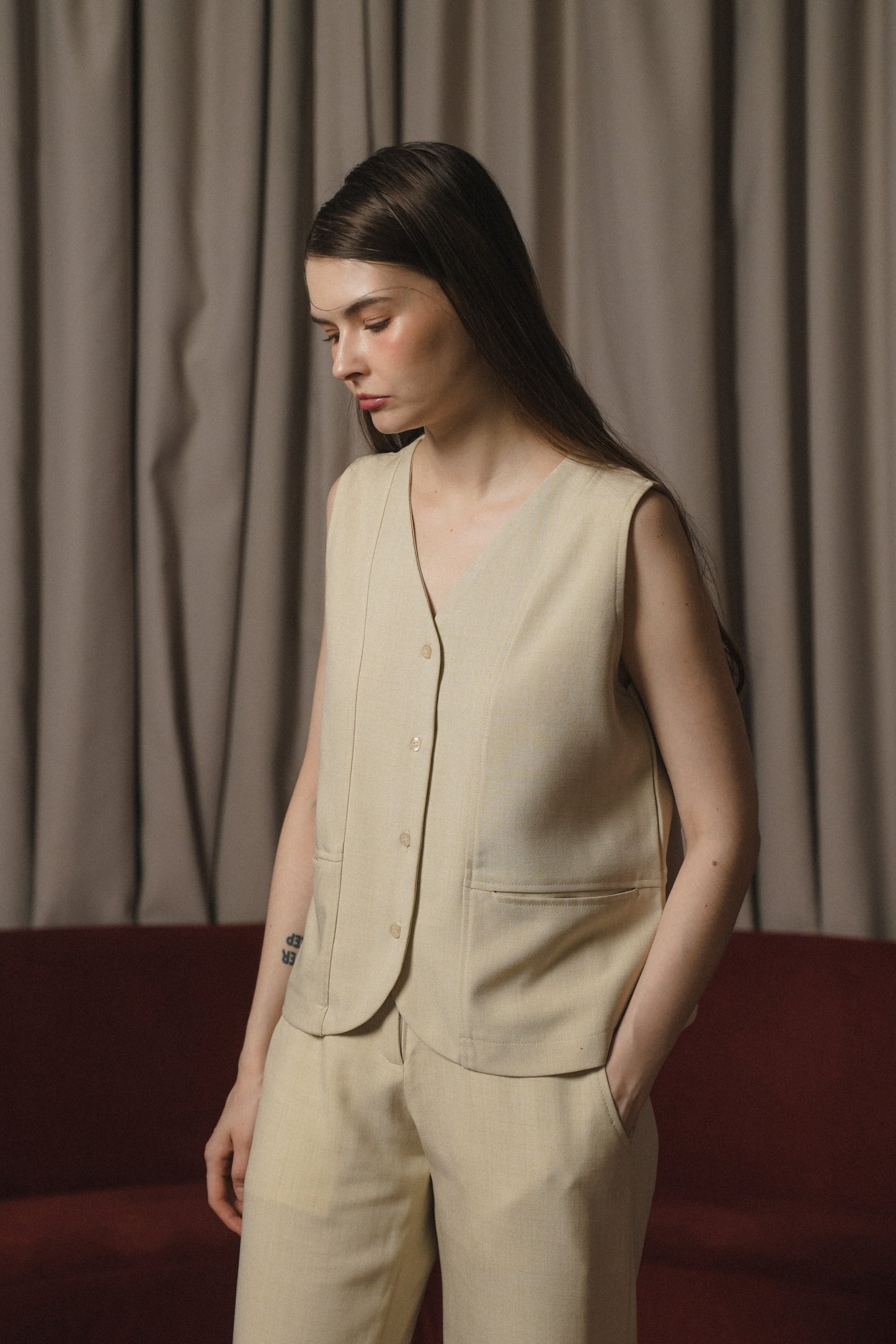 ALUNA VEST IN PARMESSAN