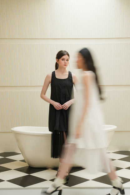 BECCA DRESS IN BLACK BEAUTY