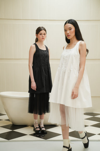LULLA TULLE  IN DEEP BLACK