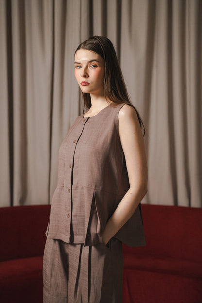 FAYE TOP IN TOFFEE NUT