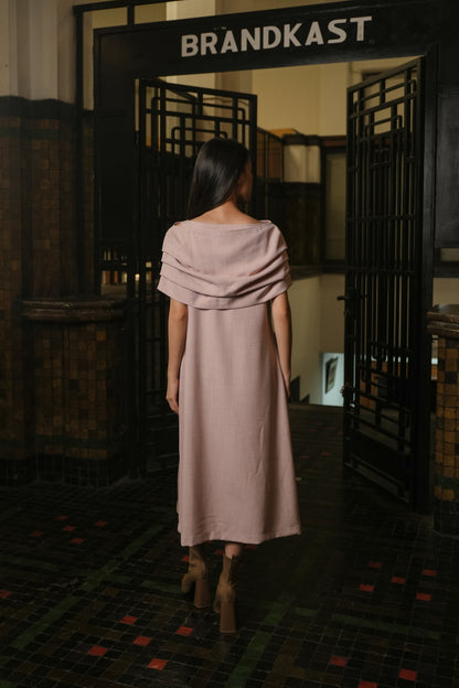 BIENN CAPE IN FEATHER BERRY