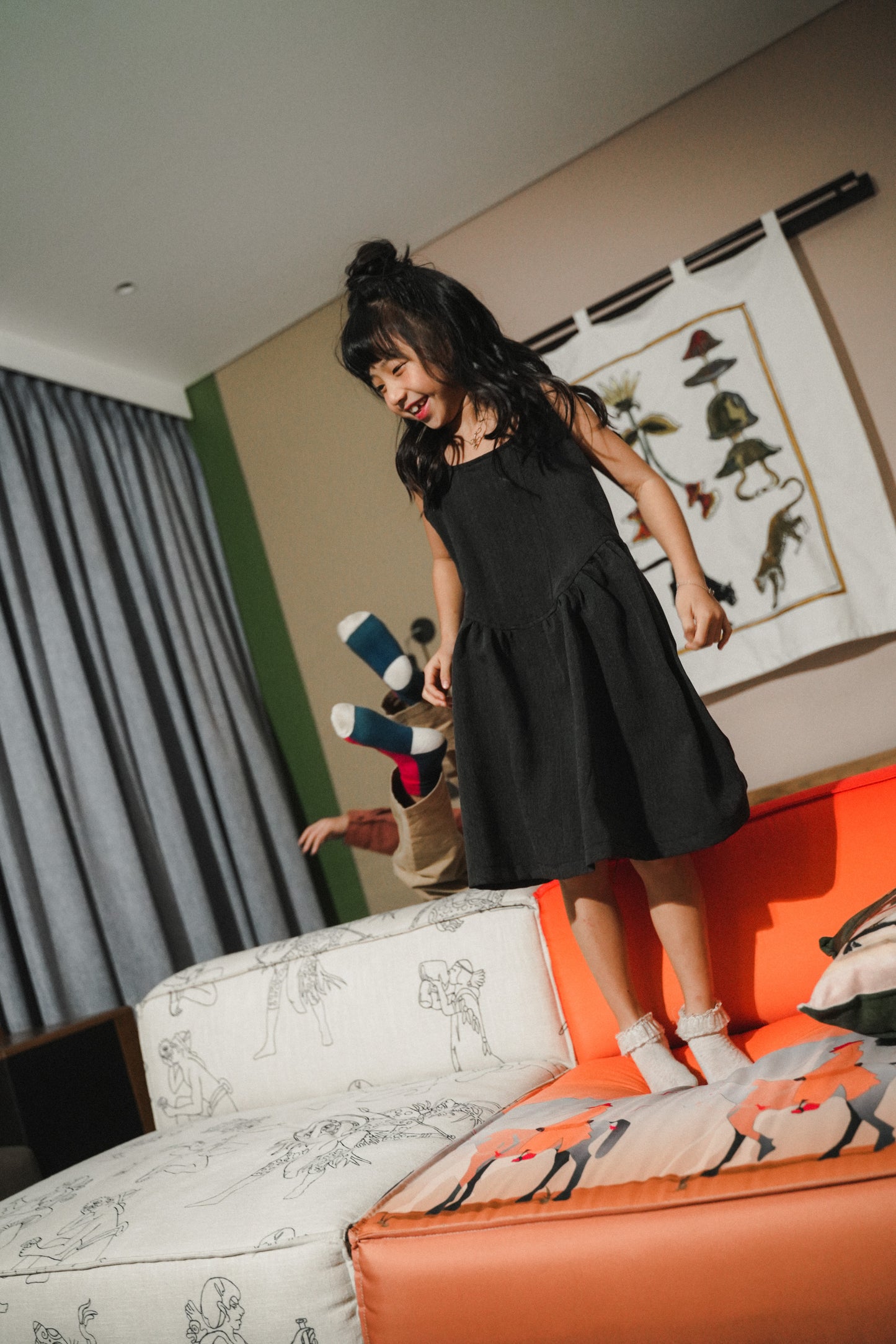 MINI IVY IN MOONSPACE