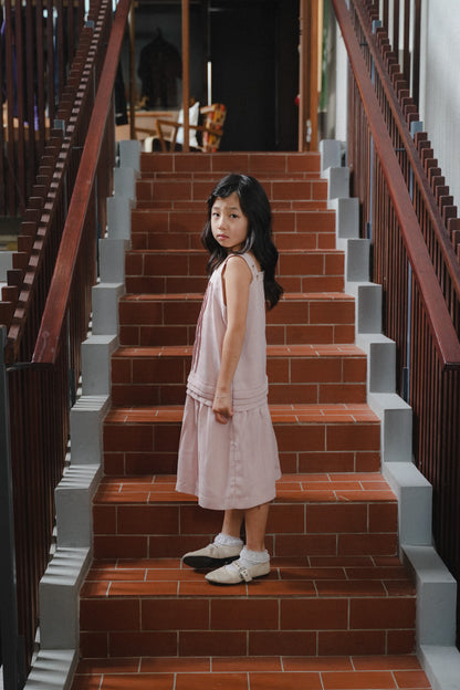 MINI CELINA IN ROSE GARDEN