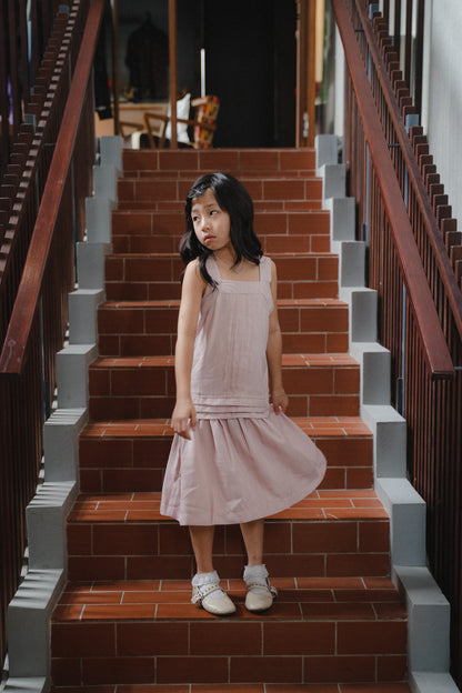 MINI CELINA IN ROSE GARDEN