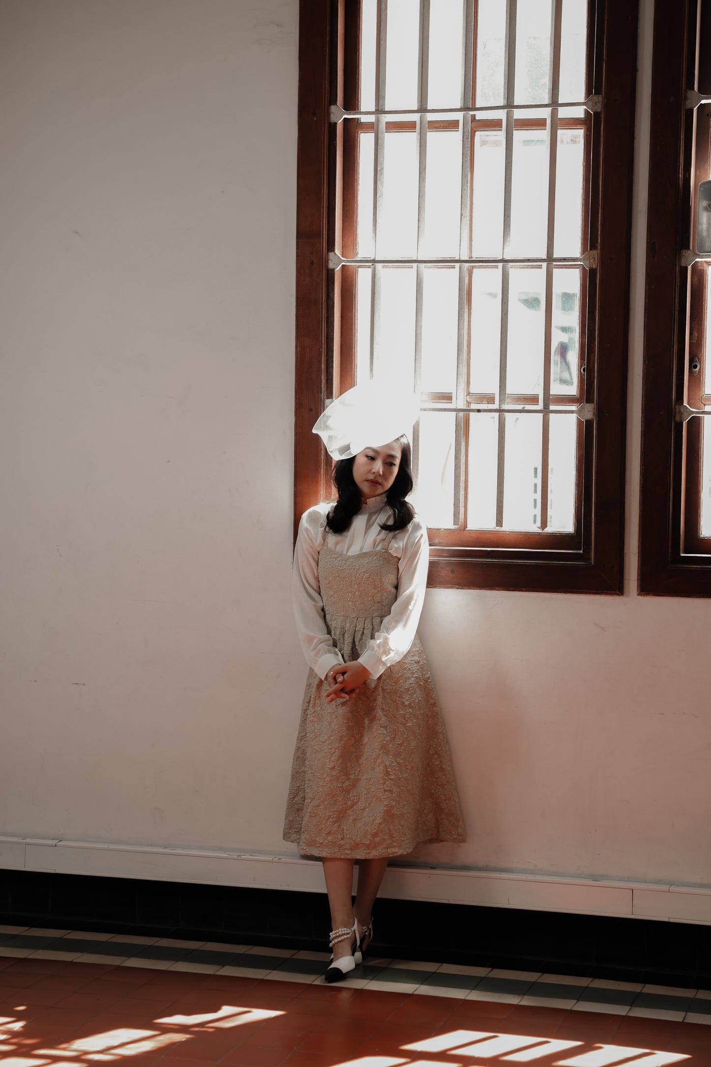 VIVIENNE DRESS IN CHAMPAGNE LILY
