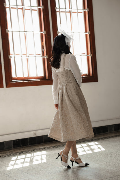 VIVIENNE DRESS IN CHAMPAGNE LILY