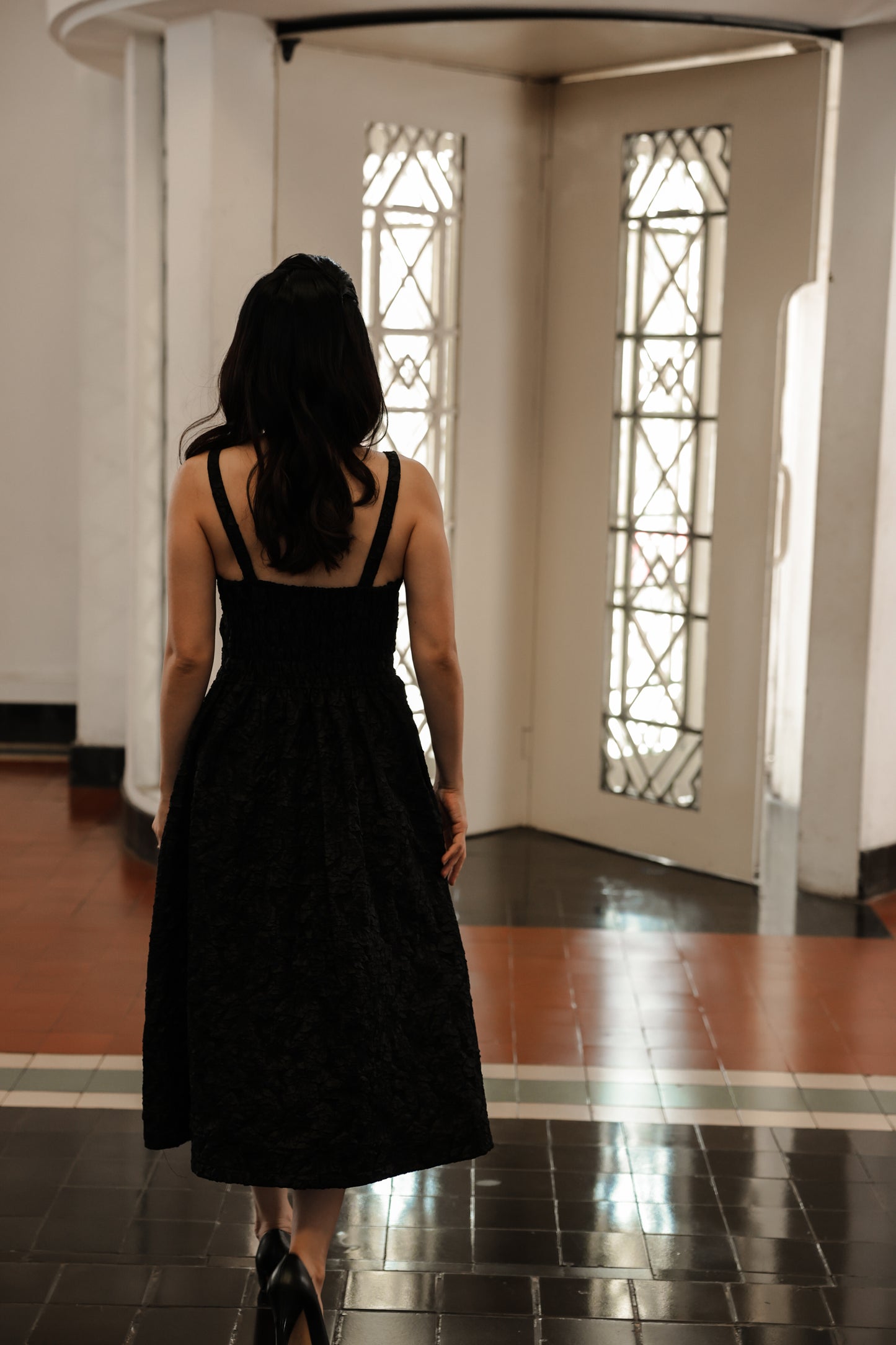 VIVIENNE DRESS IN NOIR