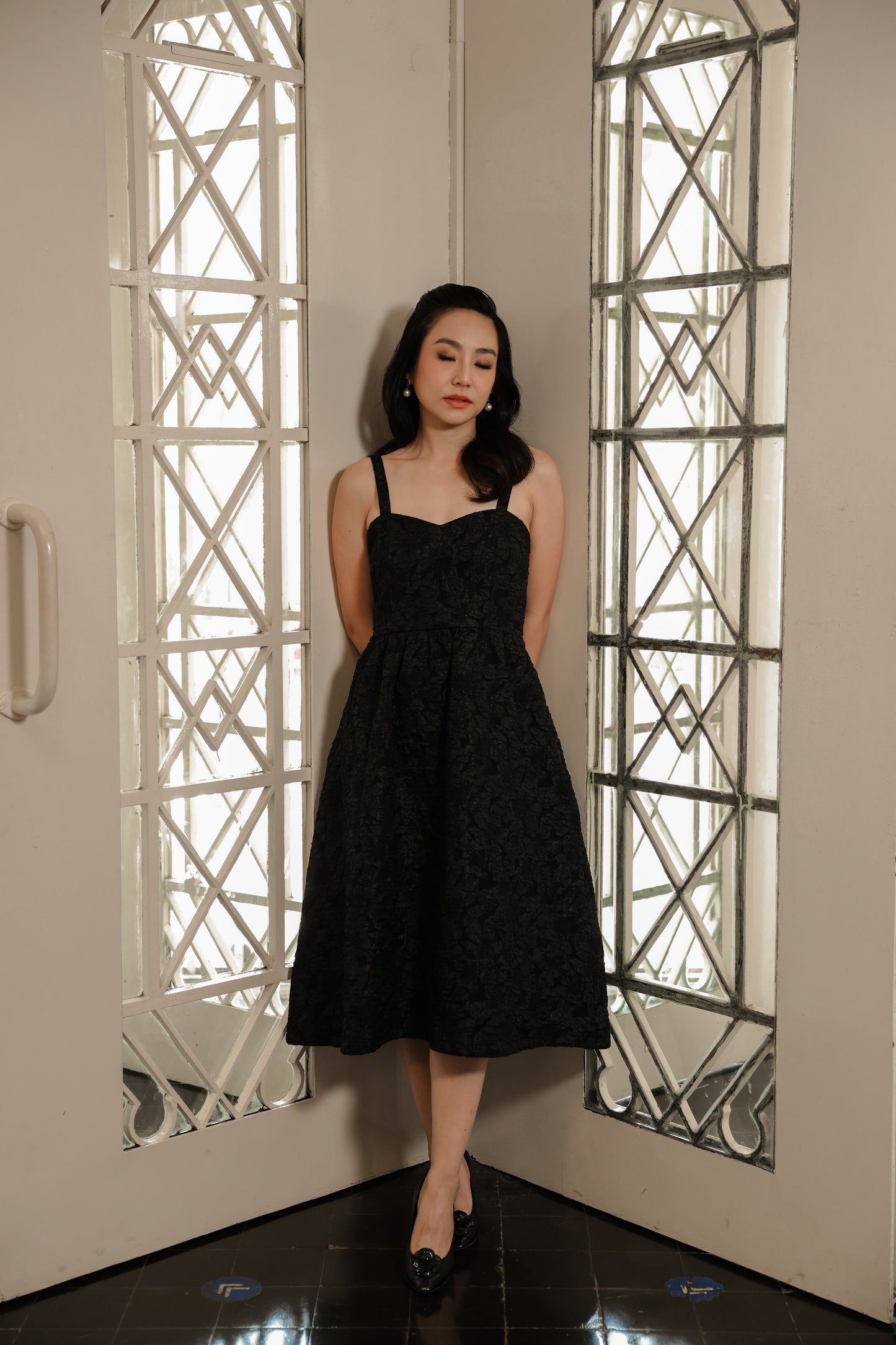 VIVIENNE DRESS IN NOIR