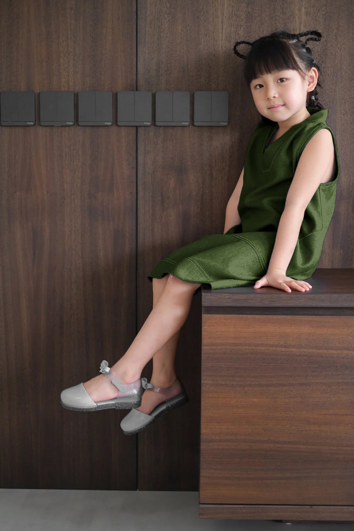 DEFECT 50% - MINI DANIELLE IN KITRI GREEN SIZE 6