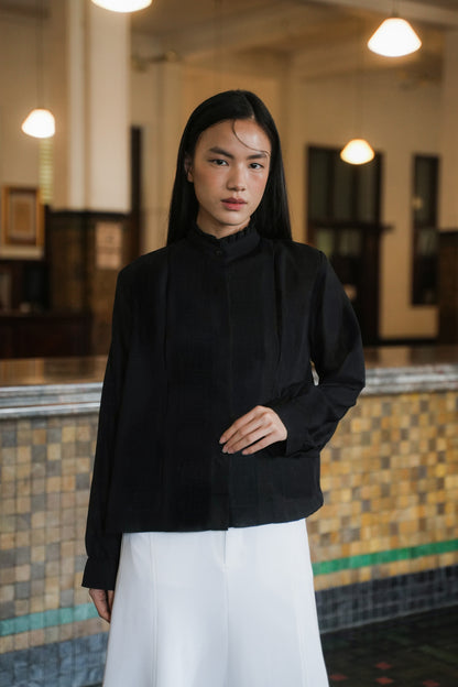 MANONA TOP IN BLACKSWAN