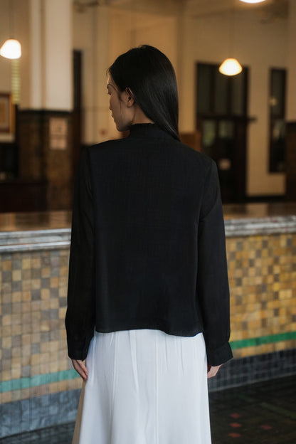 MANONA TOP IN BLACKSWAN