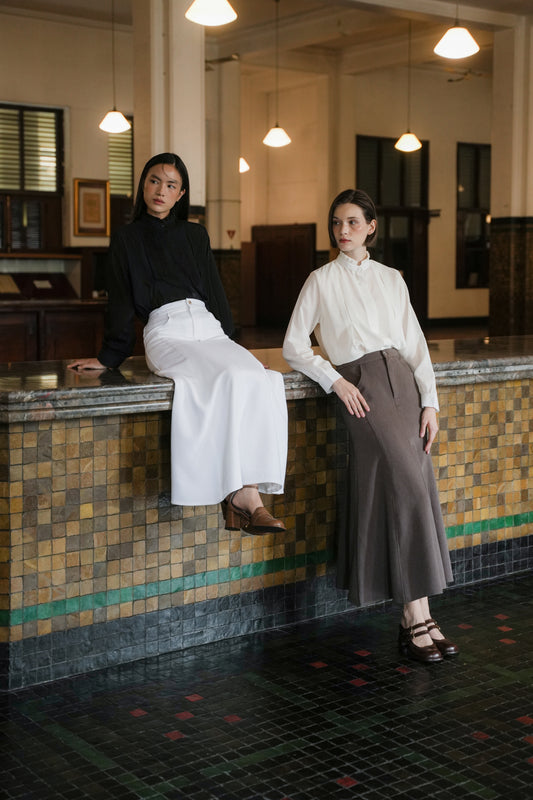 MANONA TOP IN BLACKSWAN