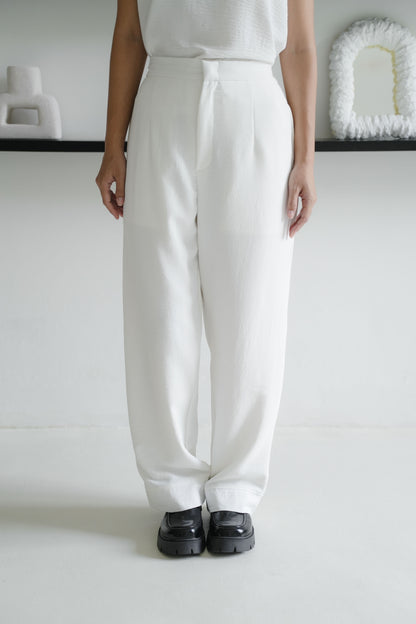 CHU PANT IN PEARL WHITE (NEW MIKE FABRIC)