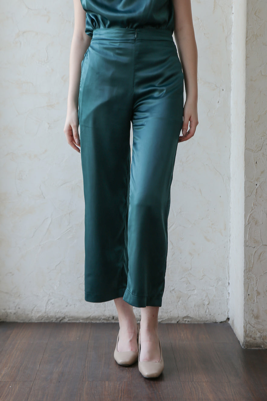 XU PANTS IN EMERALD GREEN