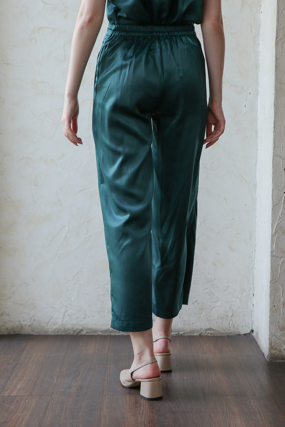 XU PANTS IN EMERALD GREEN