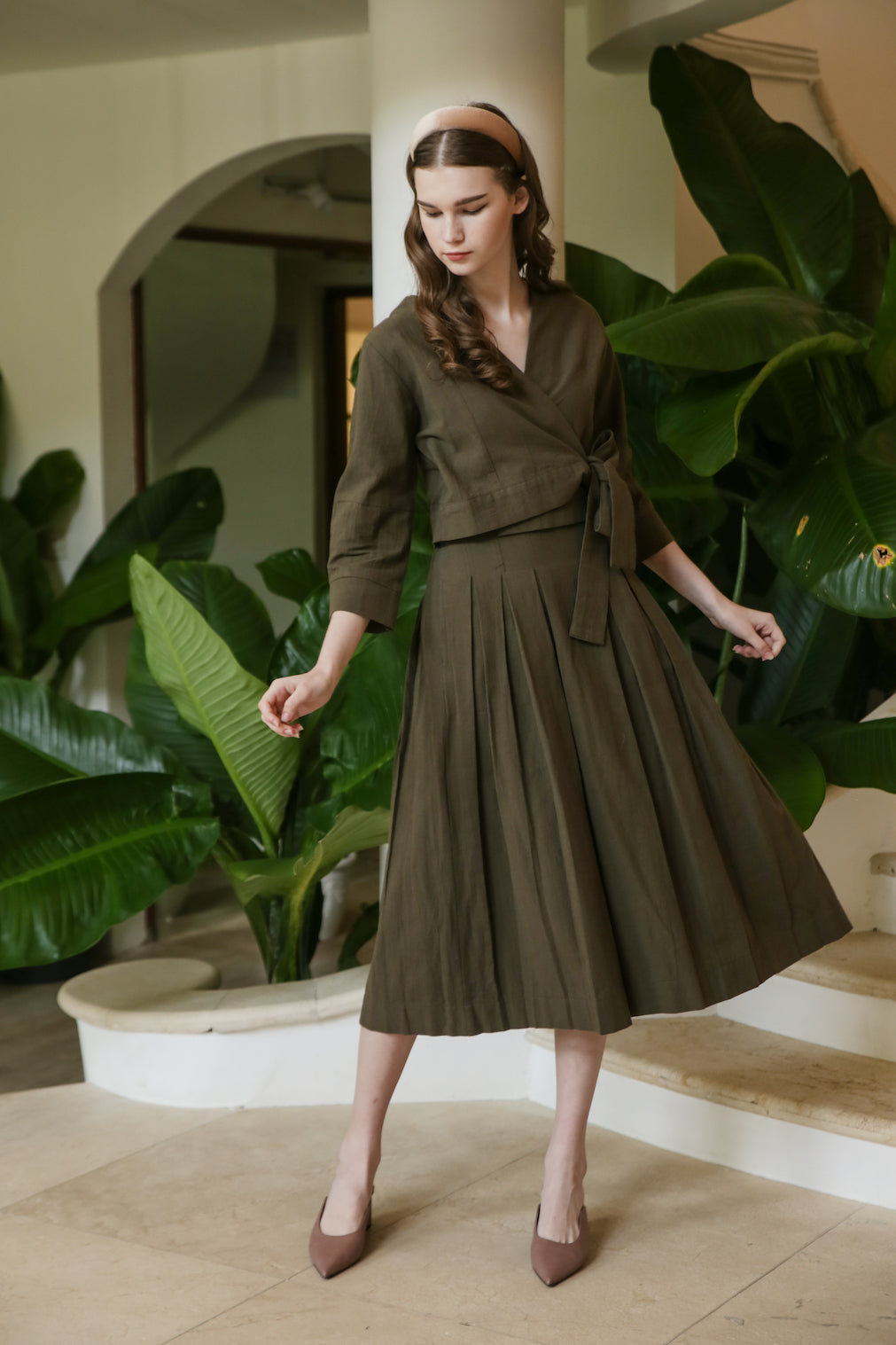 DAPHNEE TOP IN SEAWEED