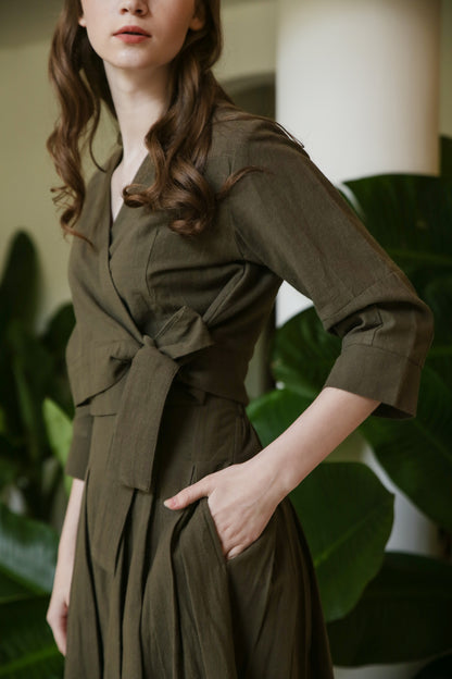 DAPHNEE TOP IN SEAWEED