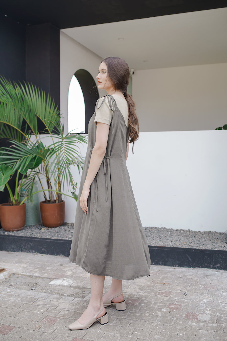 KAERYS DRESS IN TRUFFLE GREEN