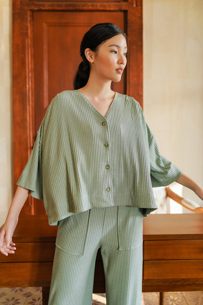 JACQUES TOP IN BERRYL GREEN