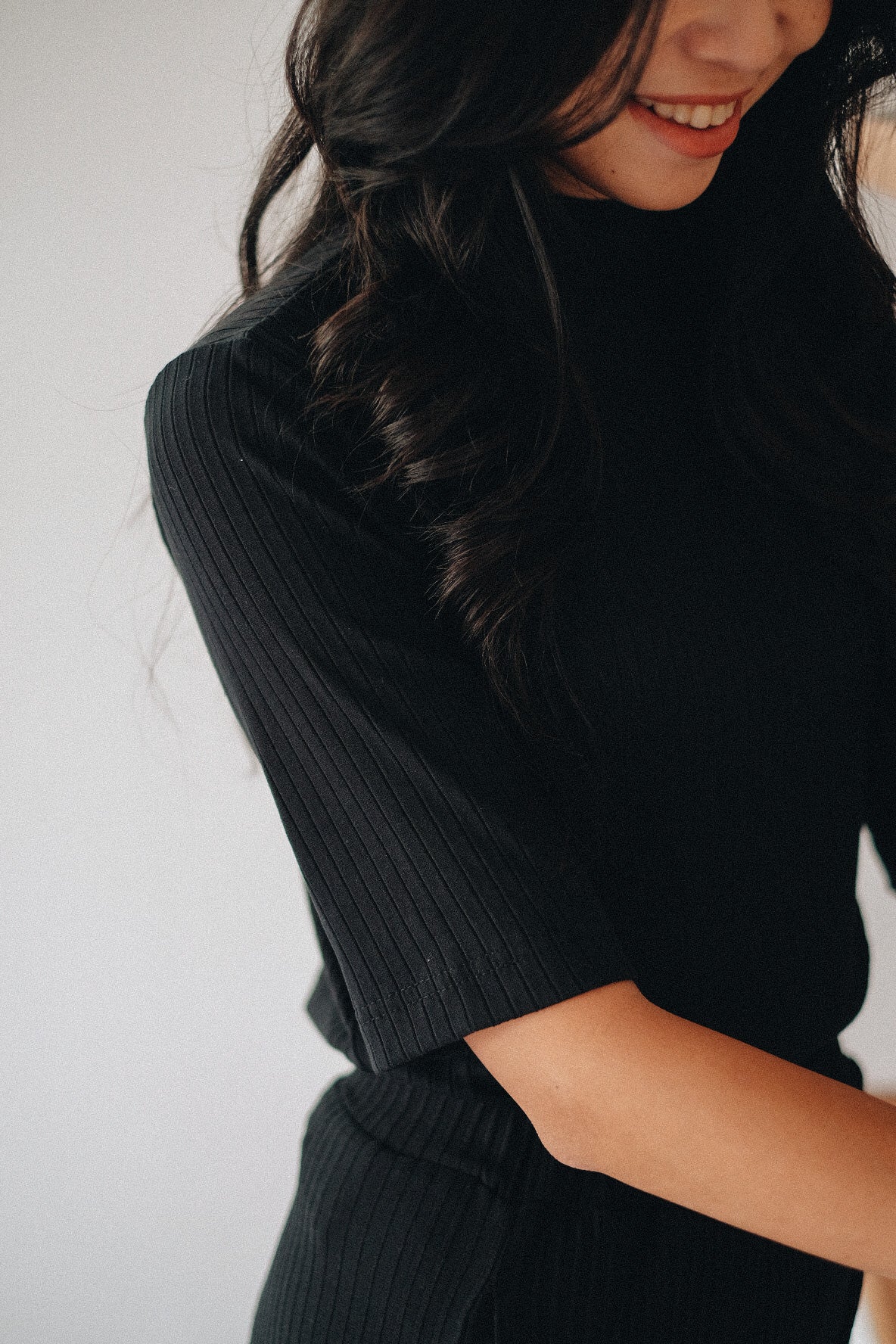 NEW MELL TURTLENECK - SLEEVE IN DEEP BLACK