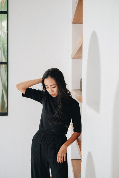 NEW MELL TURTLENECK - SLEEVE IN DEEP BLACK