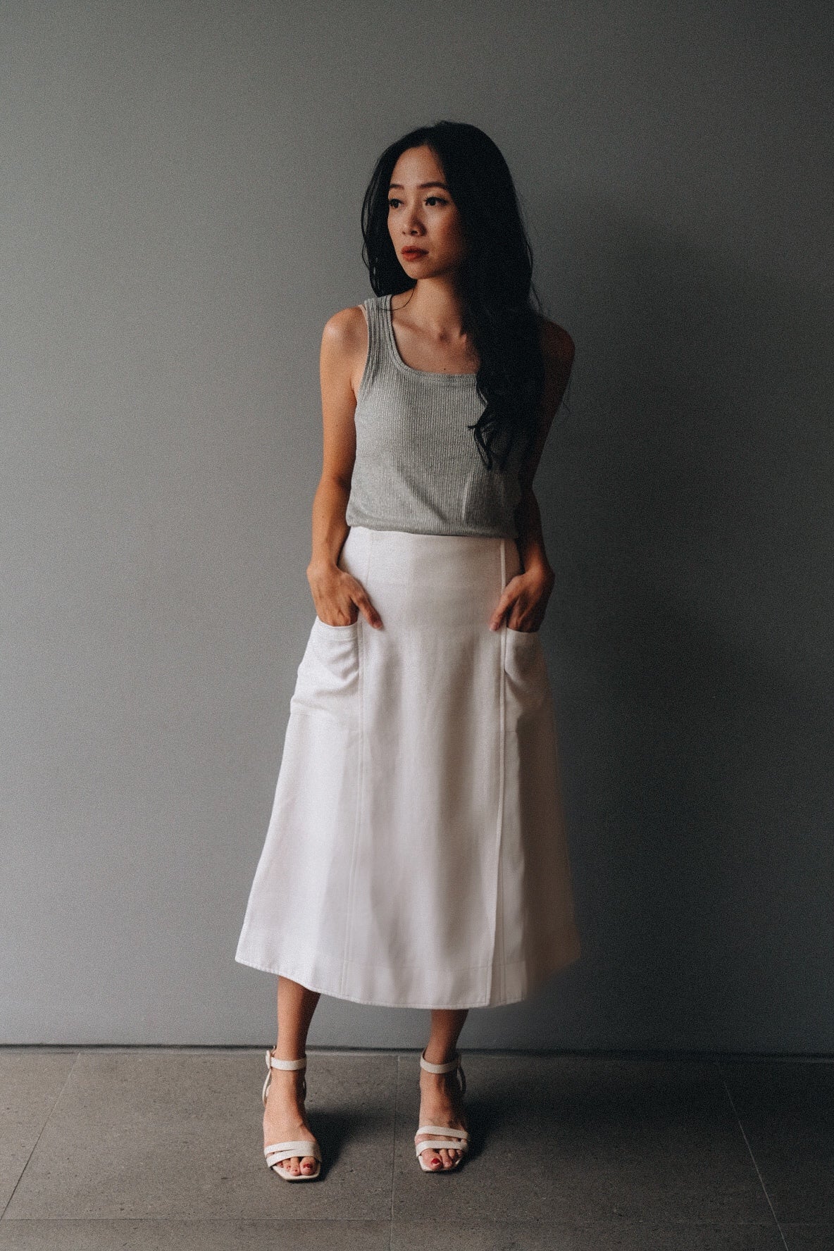 MELL SQ - SLEEVELESS IN SAGE