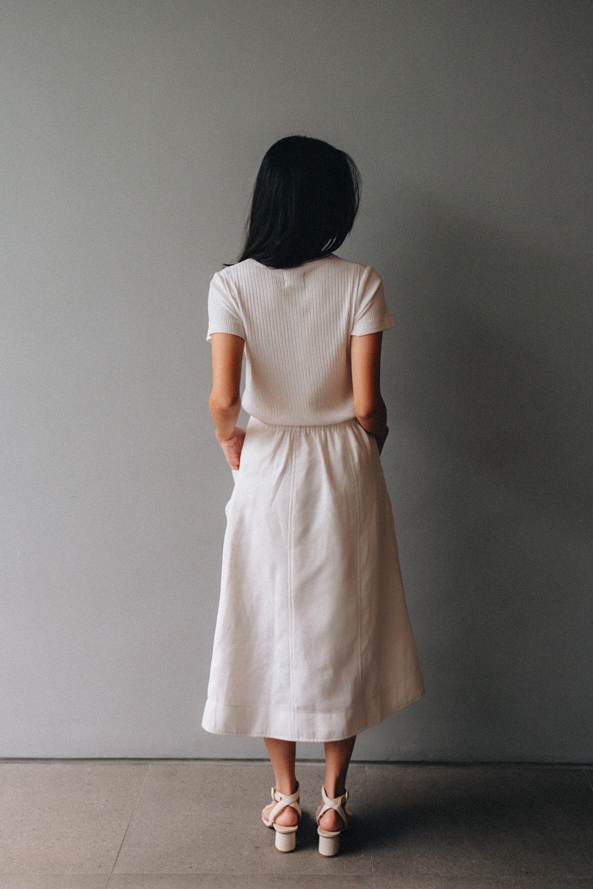 MELL UNCROP  - SLEEVE IN OFFWHITE