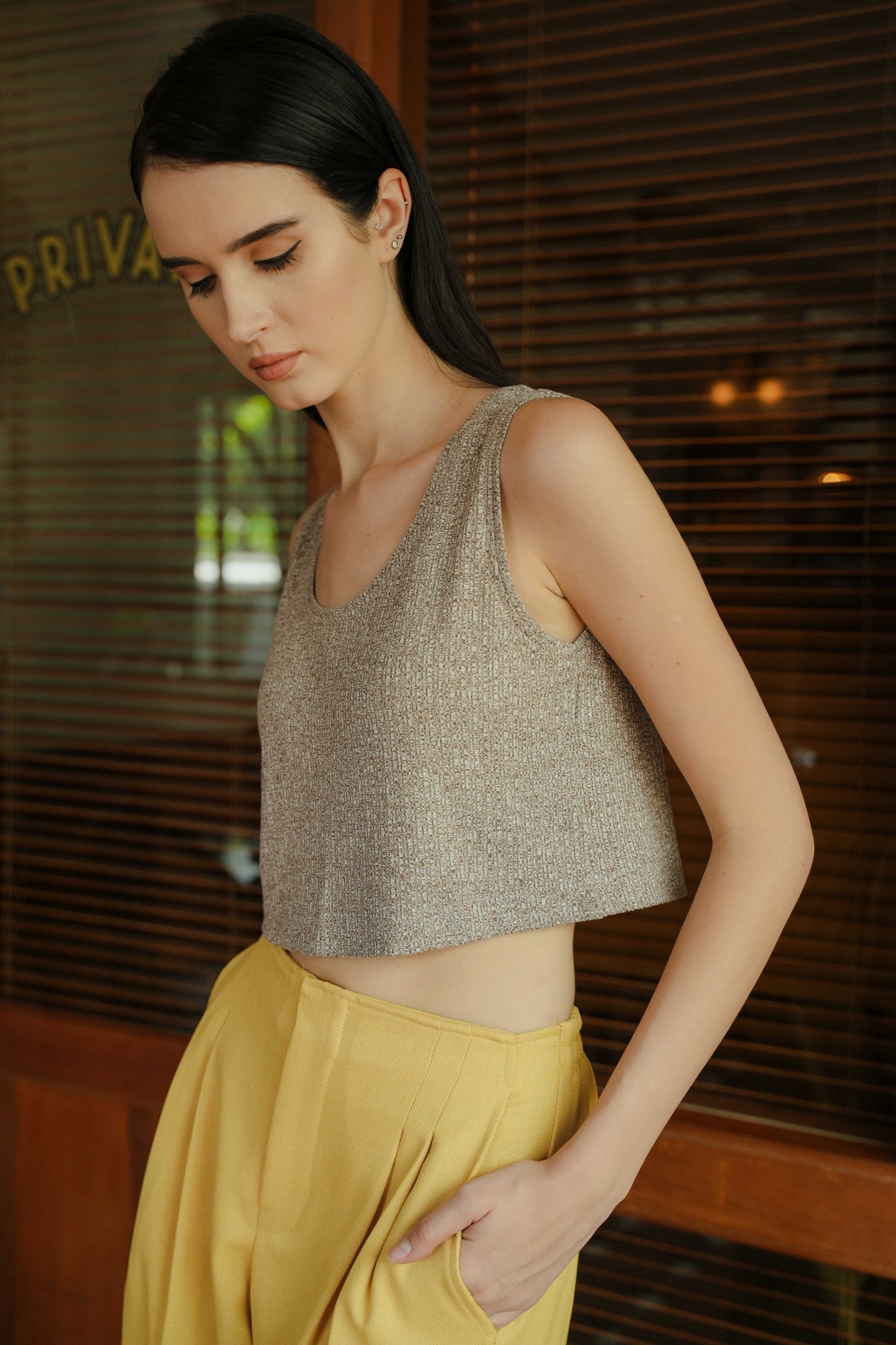 BIGAIL CROP - SLEEVELESS IN BISCOTTI