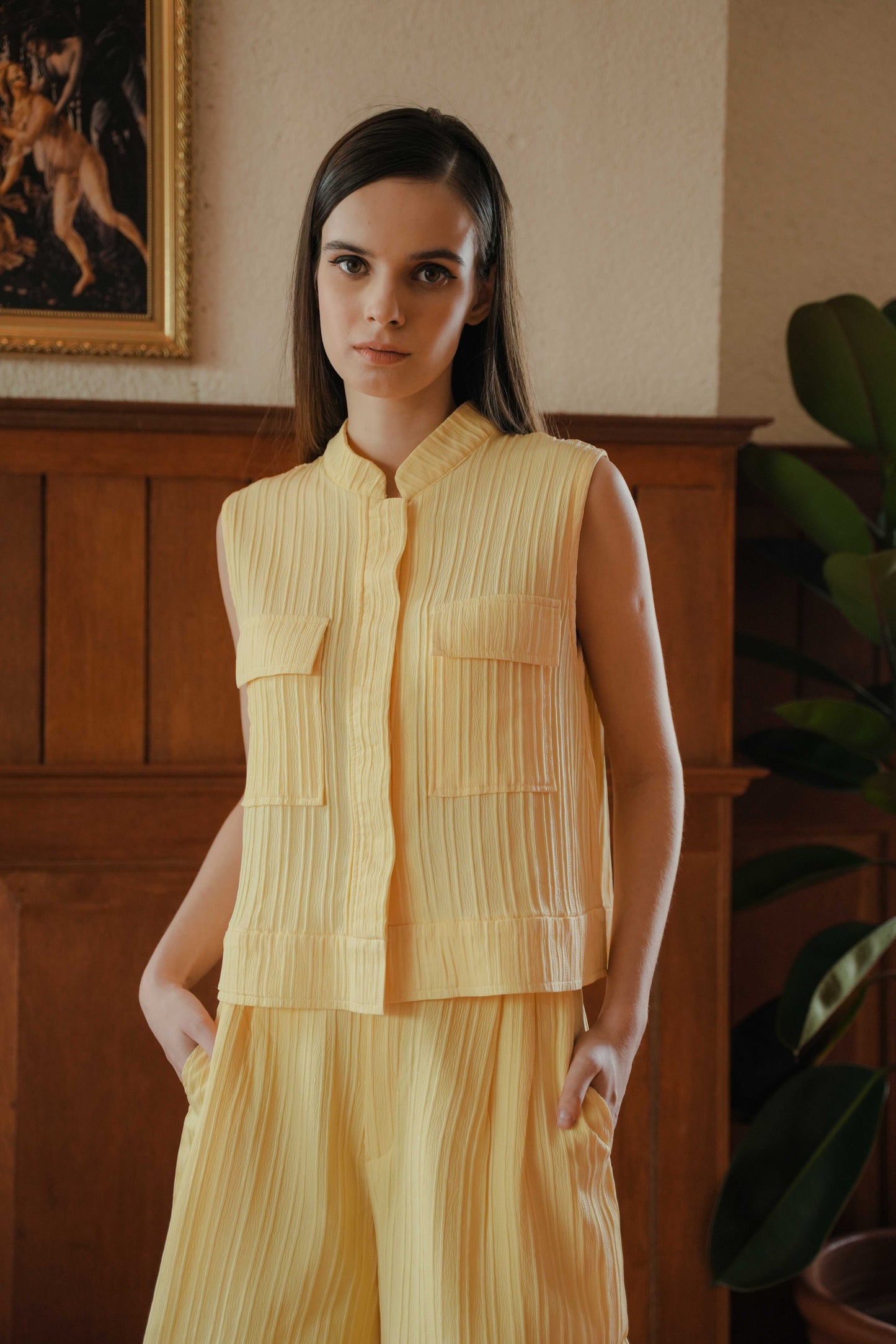 LOUVRE TOP SLEEVELESS IN LEMON MERINGUE